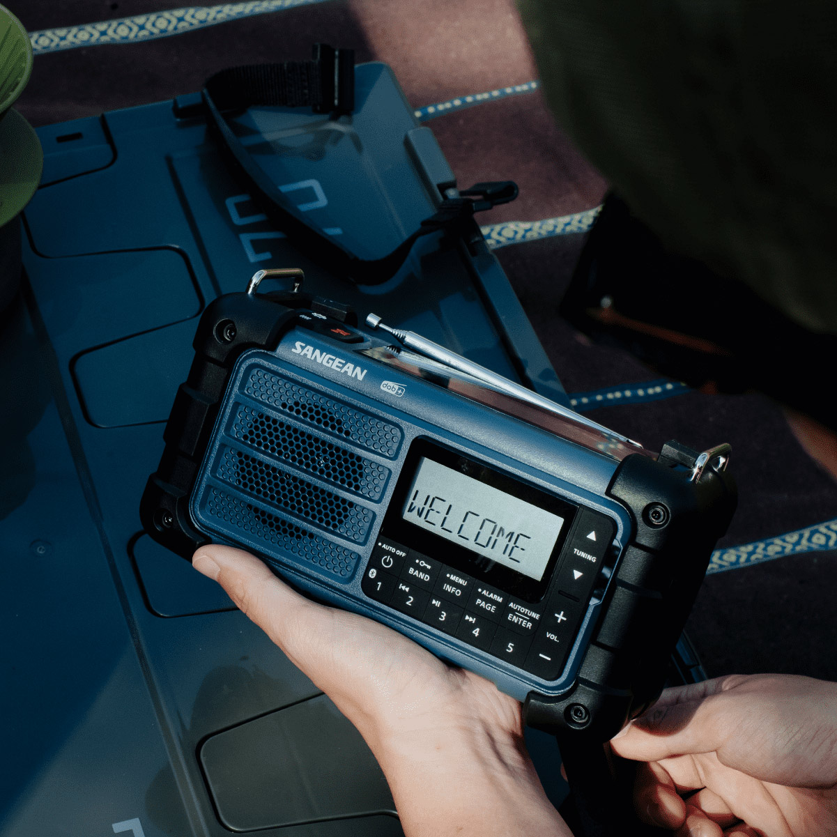 MMR-99 DAB+ / UKW-Solar-Notfallradio│SANGEAN Electronics