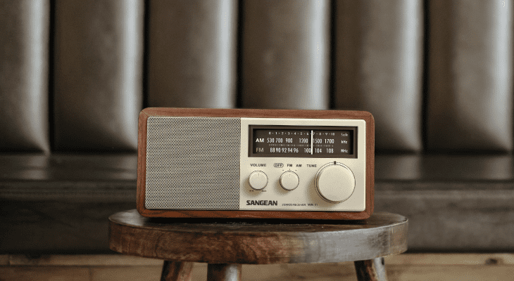 WR-11 AM / FM Wooden Cabinet Radio│SANGEAN Electronics