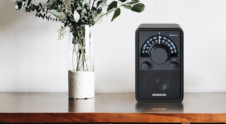 WR-15BT AM / FM / Wooden Cabinet Radio│SANGEAN Electronics