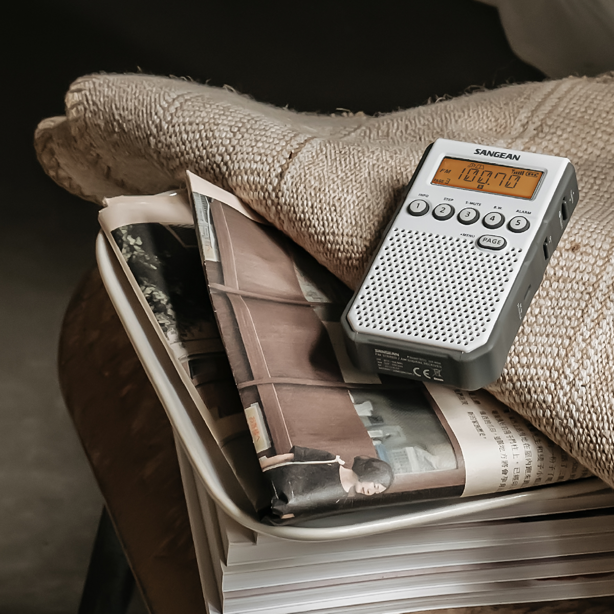  DT-800 White