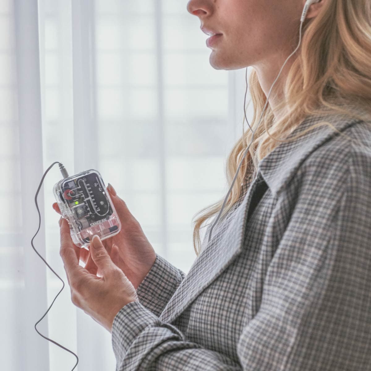 SR-32 AM / FM Pocket Radio│SANGEAN Electronics