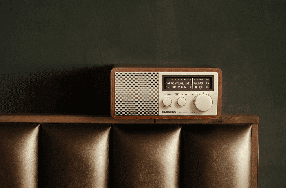 SANGEAN WR-11S 木製ラジオ WR-11 AM / FM Wooden Cabinet Radio│SANGEAN Electronics
