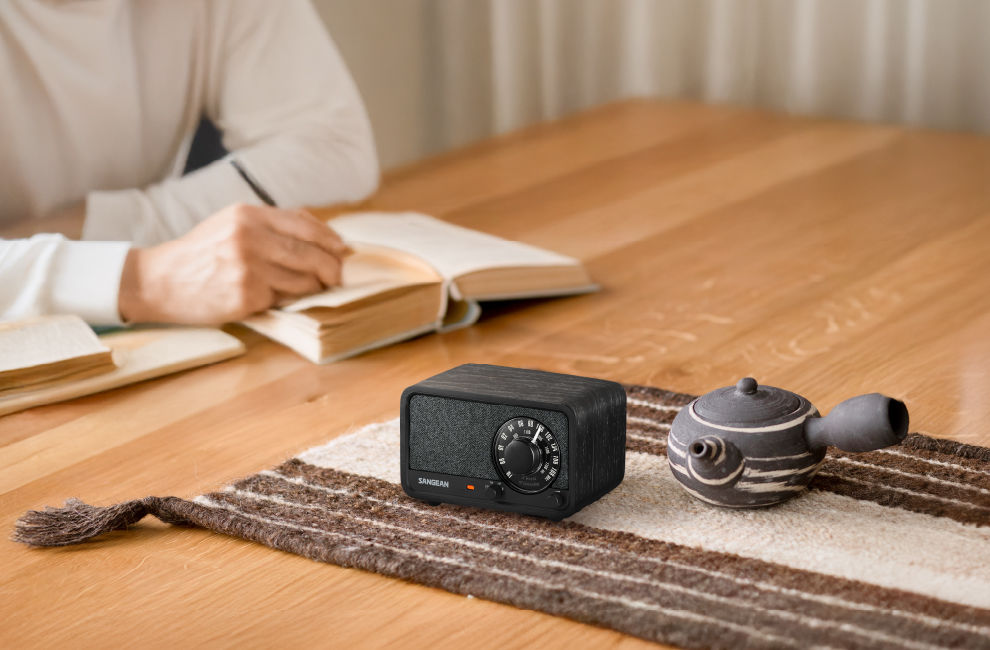 WR-8 AM / FM / Bluetooth Wooden Cabinet Radio│SANGEAN Electronics