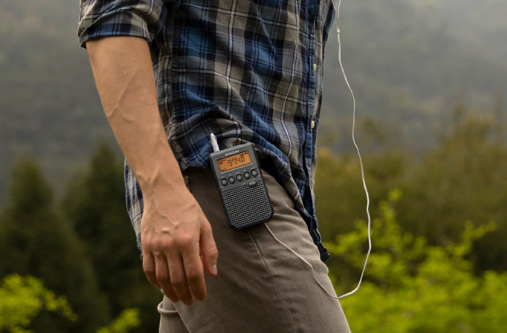 DT-800 AM / FM Rechargeable Pocket Radio│SANGEAN Electronics